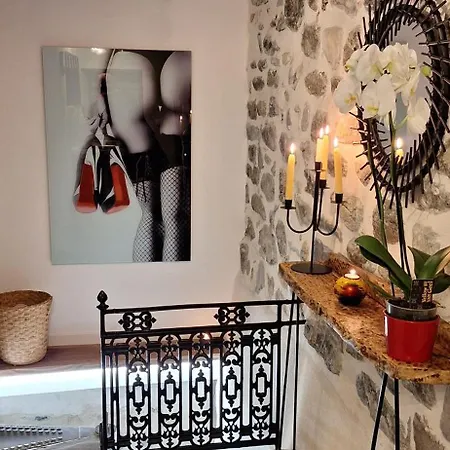 De Village 2p, Terrasse De Toit Et Jacuzzi Privatif Holiday home *